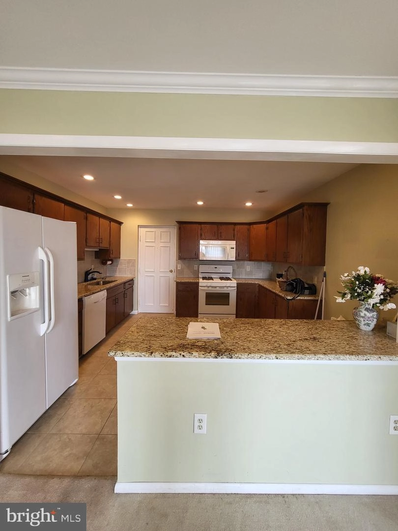 Kitchen - 1375 Pershing Blvd #603, Reading, PA 19607 photo 2 of 4