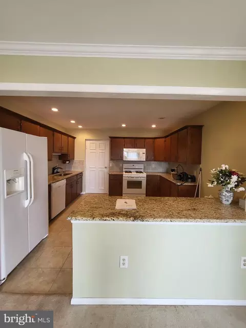 Kitchen - 1375 Pershing Blvd #603, Reading, PA 19607 photo 2 of 4