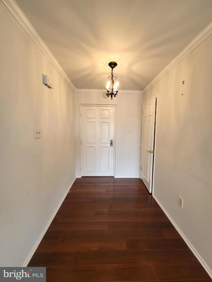 Entry Way - 1375 Pershing Blvd #603, Reading, PA 19607 photo 4 of 5