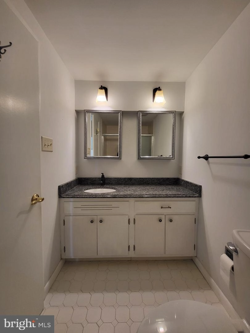 Bath - 1375 Pershing Blvd #603, Reading, PA 19607 photo 7 of 9
