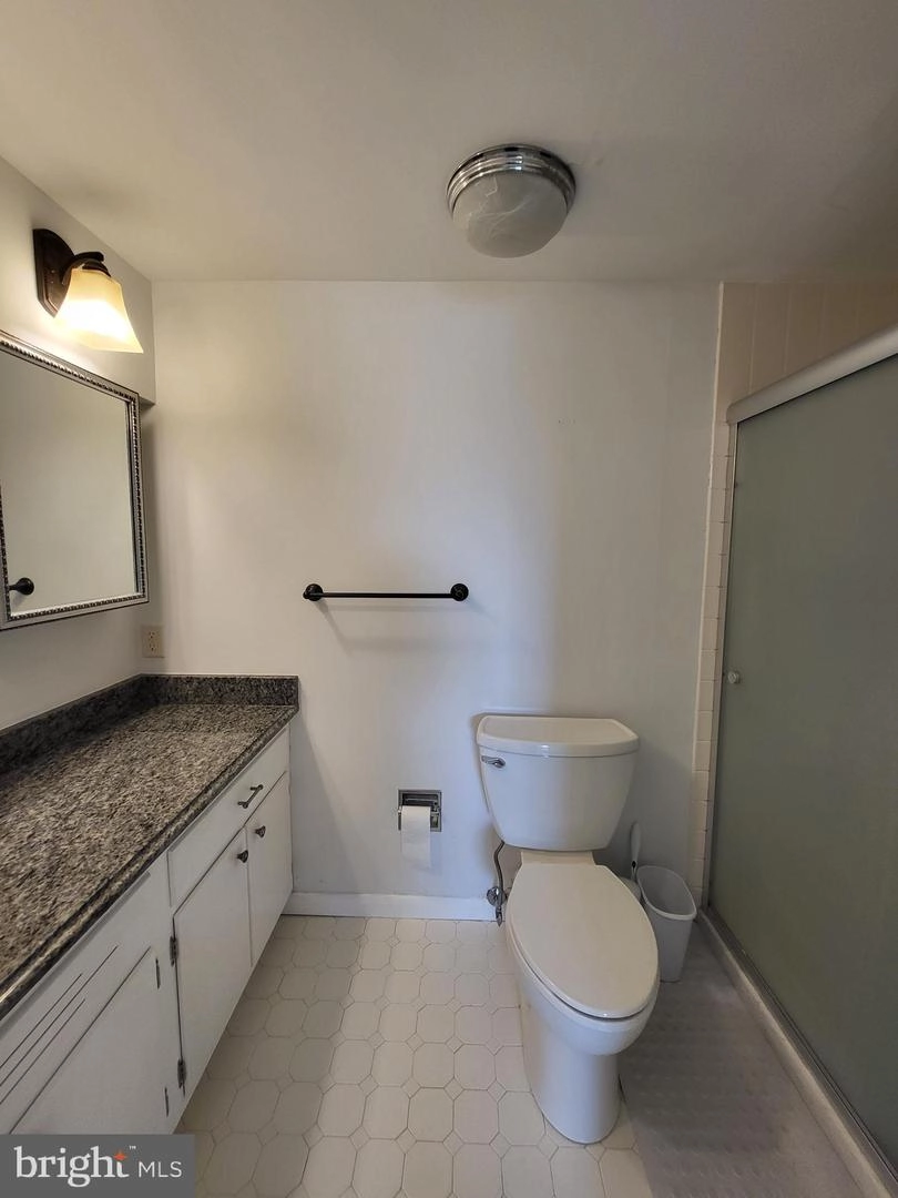 Bath - 1375 Pershing Blvd #603, Reading, PA 19607 photo 6 of 9