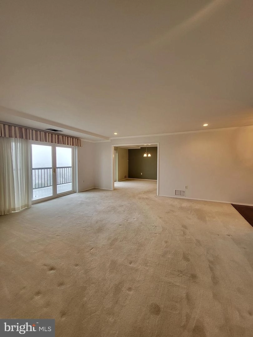 Living - 1375 Pershing Blvd #603, Reading, PA 19607 photo 1 of 2