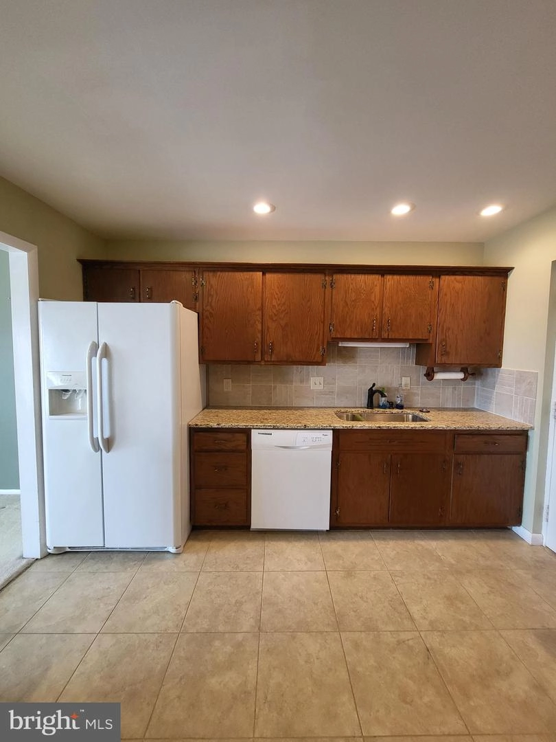 Kitchen - 1375 Pershing Blvd #603, Reading, PA 19607 photo 1 of 4
