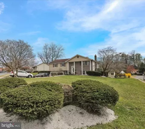 2103 Mayo Dr, Reading, PA 19601 photo 1