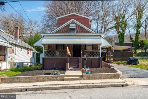 3219 Gray St, Reading, PA 19605