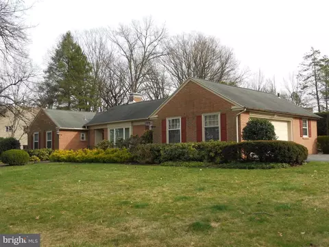 823 Farr Pl, Reading, PA 19611