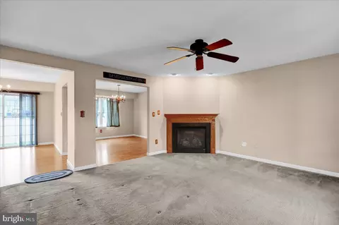 Living - 3414 Mohegan Dr, Reading, PA 19608 photo 1 of 3