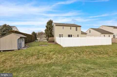 Exterior - 3414 Mohegan Dr, Reading, PA 19608 photo 8 of 8