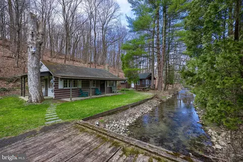 387 Hottenstein Rd, Kutztown, PA 19530