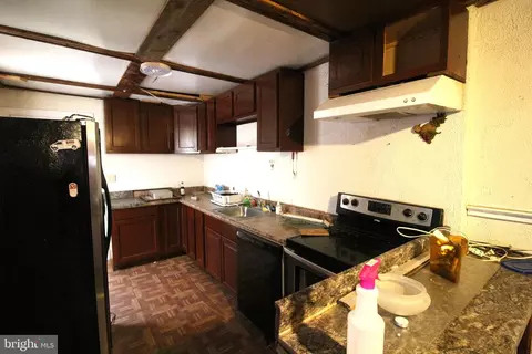 362 N Front St, Reading, PA 19601 photo 6