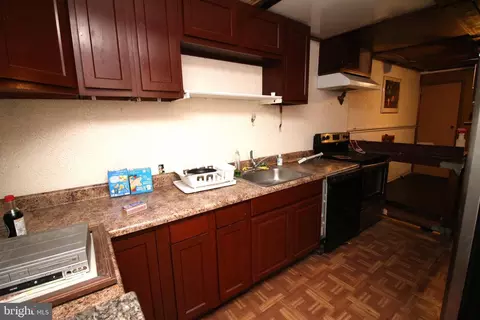 362 N Front St, Reading, PA 19601 photo 7