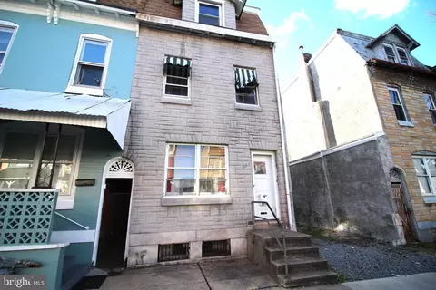 362 N Front St, Reading, PA 19601 photo 2