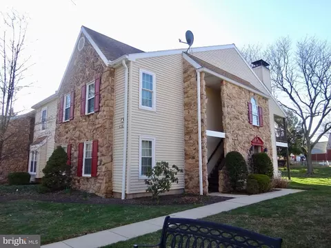 110 Valley Greene Cr, Reading, PA 19610