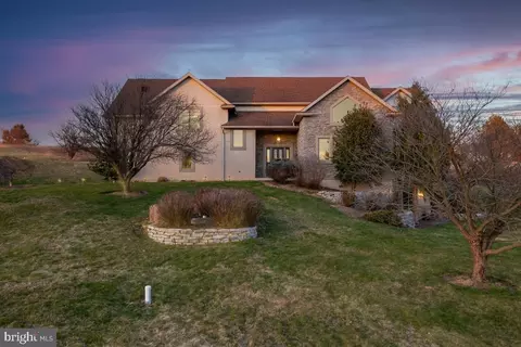 11 Starr Rd, Sinking Spring, PA 19608 photo 3