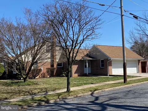 636 N Wyomissing Blvd, Reading, PA 19610