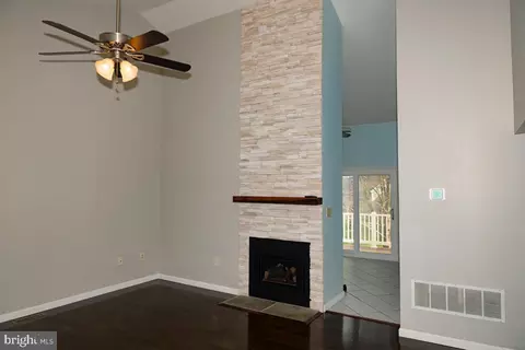 Living - 4622 N Pheasant Run, Reading, PA 19606 photo 1 of 3