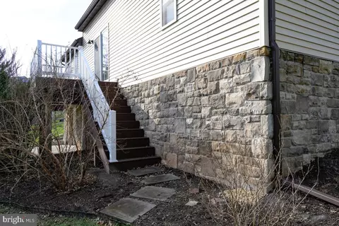 Exterior - 4622 N Pheasant Run, Reading, PA 19606 photo 6 of 18