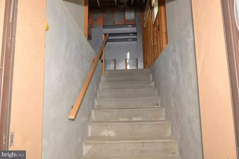 Entry Way - 4622 N Pheasant Run, Reading, PA 19606 photo 1 of 2