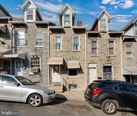 554 Wunder St, Reading, PA 19602