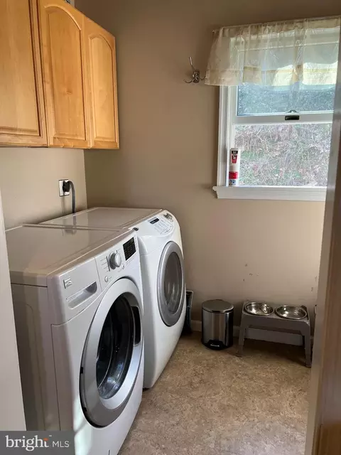 Other - 406 Hill Cir, Reading, PA 19607 photo 4 of 11