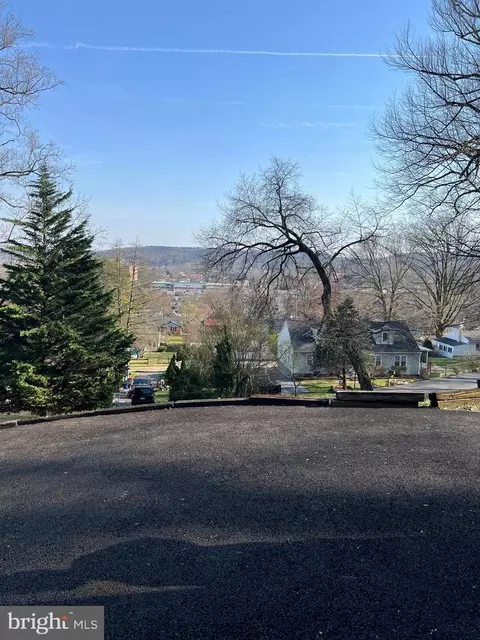 View/Area - 406 Hill Cir, Reading, PA 19607 photo 1 of 1