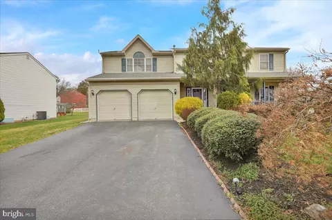 4581 Green Tree Rd, Reading, PA 19606