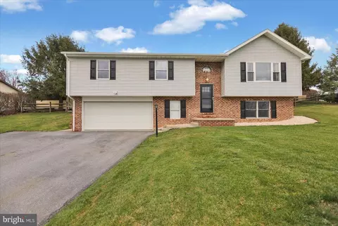 23 A Parkside Inn Rd, Bernville, PA 19506