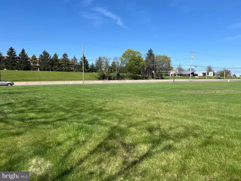 lot4 Ben Franklin Hwy, Douglassville, PA 19518