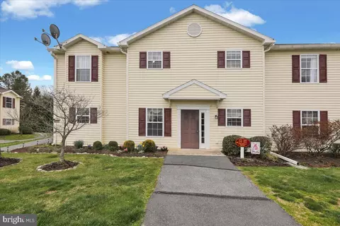 172 Christine Dr, Reading, PA 19606