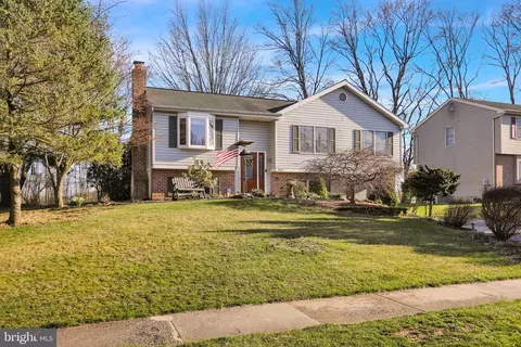 6018 Farming Ridge Blvd, Reading, PA 19606