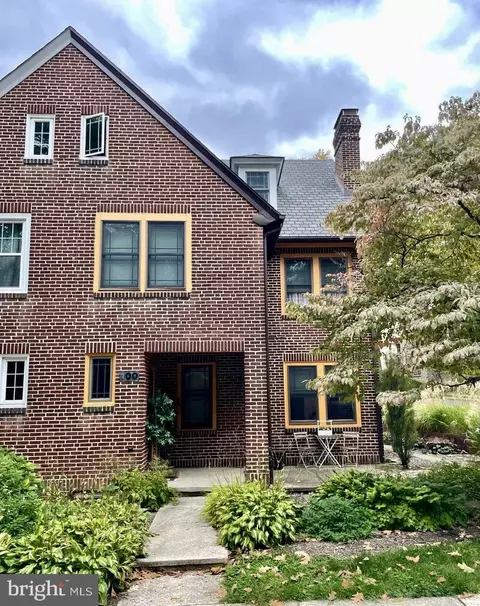 100 S 7th Ave, West Reading, PA 19611