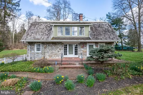 95 Bowers Rd, Reading, PA 19605