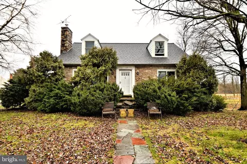 7107 Boyertown Pike, Douglassville, PA 19518