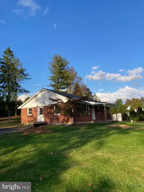 1401 Red Hill Rd, Elverson, PA 19520