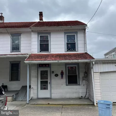 320 Port Clinton Ave, Hamburg, PA 19526