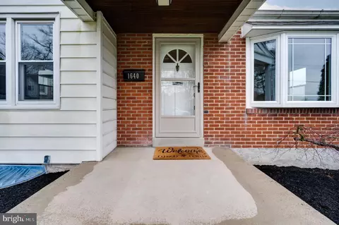 Exterior - 1640 Cortland Ave, Reading, PA 19607 photo 4 of 12