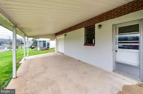 Exterior - 1640 Cortland Ave, Reading, PA 19607 photo 12 of 12