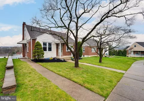 Exterior - 1640 Cortland Ave, Reading, PA 19607 photo 2 of 12