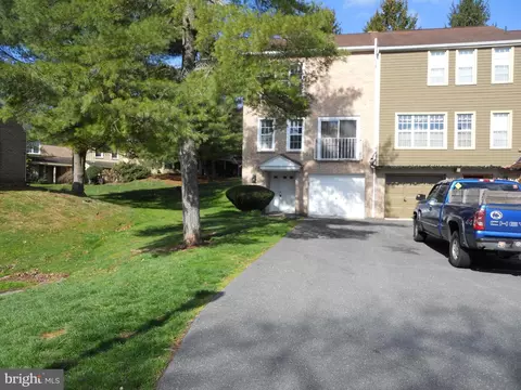 113 Medinah Dr, Reading, PA 19607 photo 4