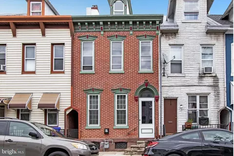 1251 N 10th St, Reading, PA 19604