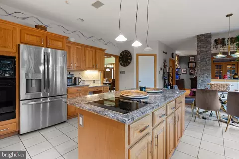 Kitchen - 2908 Duffield Ln, Reading, PA 19608 photo 4 of 6