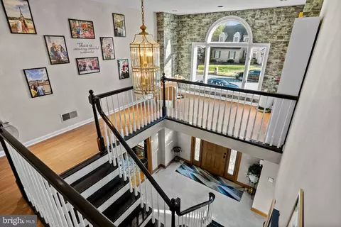 Entry Way - 2908 Duffield Ln, Reading, PA 19608 photo 2 of 2