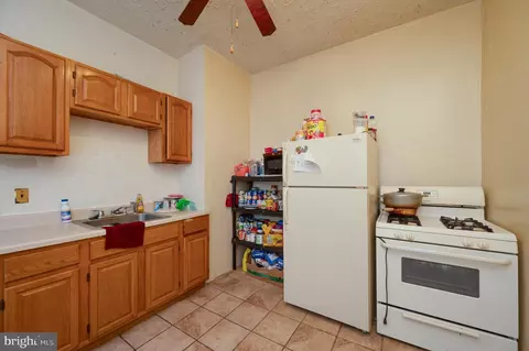 Kitchen - 351 Spring St, Reading, PA 19601 photo 8 of 9