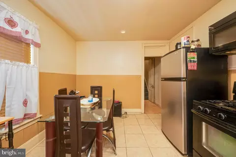 Kitchen - 351 Spring St, Reading, PA 19601 photo 5 of 9