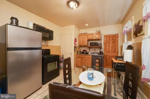 Kitchen - 351 Spring St, Reading, PA 19601 photo 3 of 9