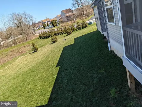 Exterior - 1001 Spinacker Ln, Reading, PA 19605 photo 23 of 42