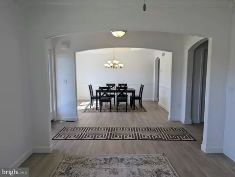 Entry Way - 1001 Spinacker Ln, Reading, PA 19605 photo 2 of 10