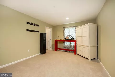 Living - 301 Snyder Rd, Oley, PA 19547 photo 4 of 4