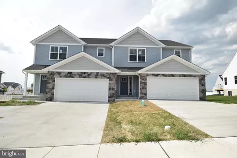 218 Sunglo #( 108), Leesport, PA 19533