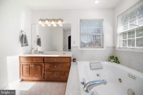 Bath - 1538 Huron Dr, Reading, PA 19608 photo 1 of 2